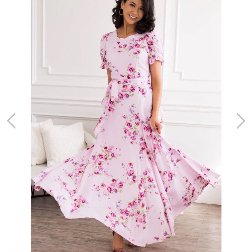 Listicle floral dress size medium